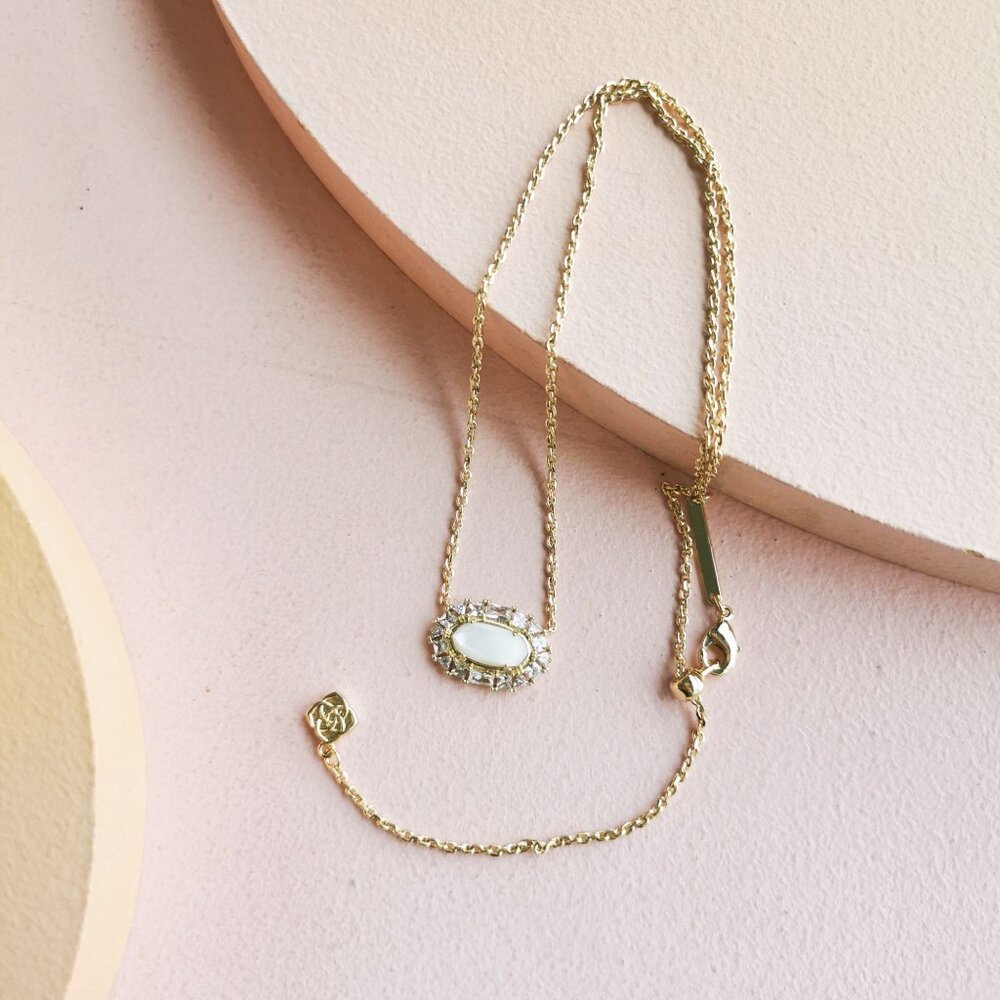 Kendra Scott - Elisa Crystal Frame Ivory Mother-of-Pearl Gold Necklace - NEW - Picture 2 of 4